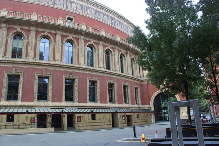 Royal Albert Hall, Smoking Gallery